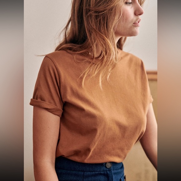 Sezane Tops - Sézane Conrad shirt in Camel (Small)
